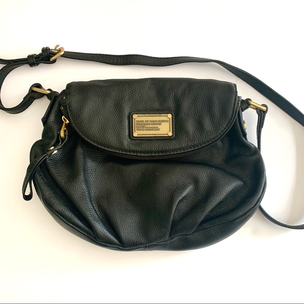 Marc Jacobs crossbody black leather handbag